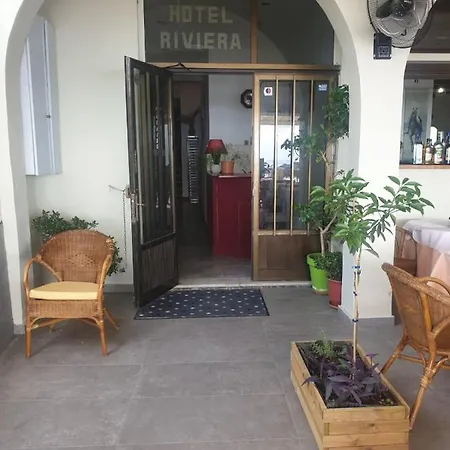 מלון Riviera Seaside בניטסס